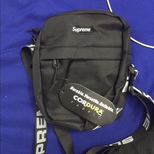 Supreme shoulder bag 18ss Black
